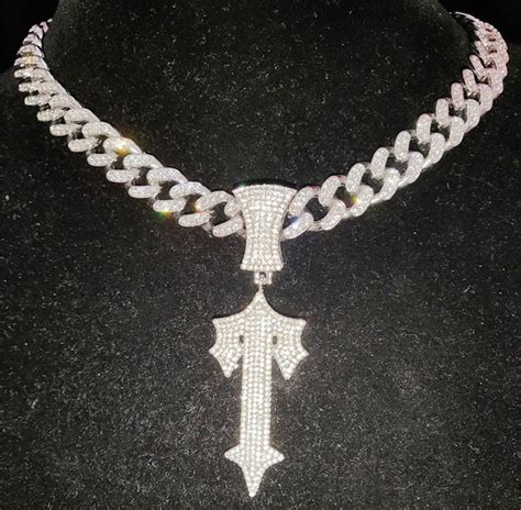 central cee necklace.